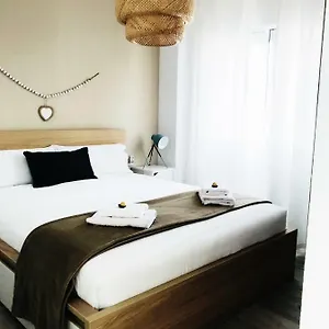quincoces-apartment.adeje-hotels.com/